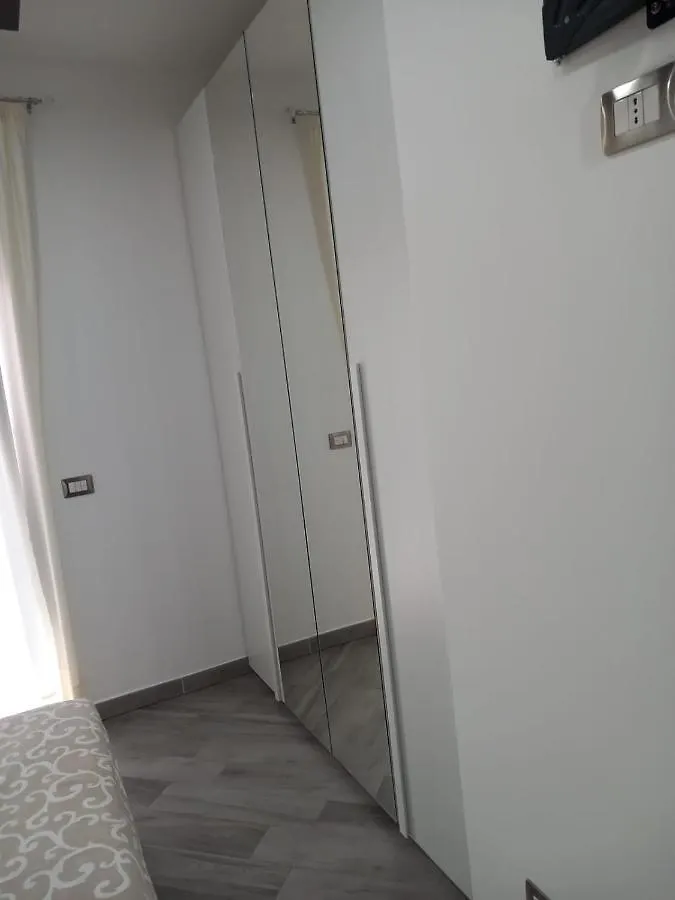 Appartamento Casa Maris SantʼAgata di Militello 0*,